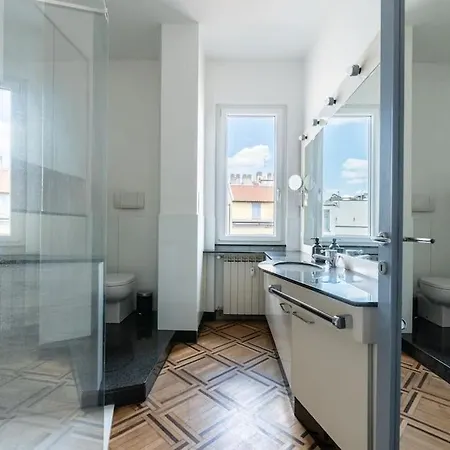 Apartment Amazing View From Brera Sancarpoforo9 Milan